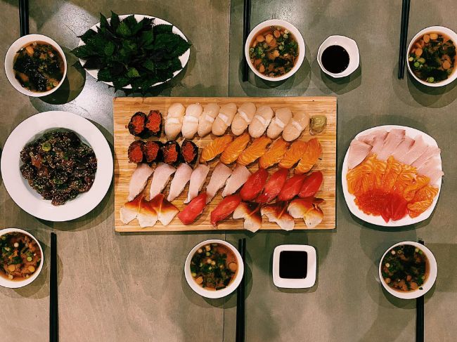 cach lam sushi 6 - Cách làm Sushi siêu đơn giản lại ngon không kém ngoài hàng