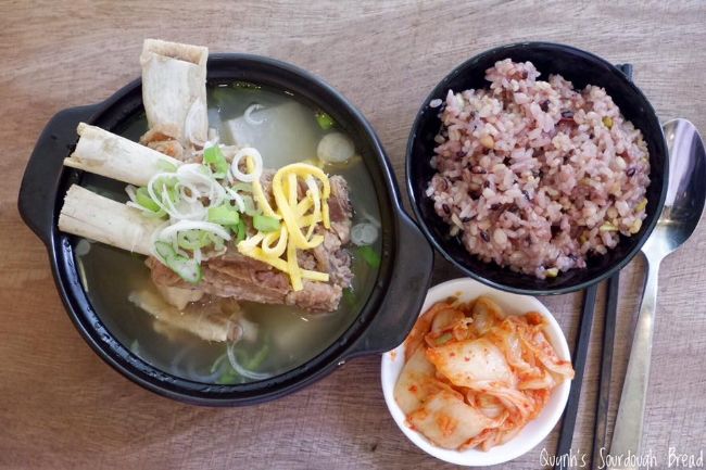 canh suon bo1 - Cách nấu Canh sườn bò hầm Hàn Quốc thơm ngon, chuẩn vị cực đơn giản